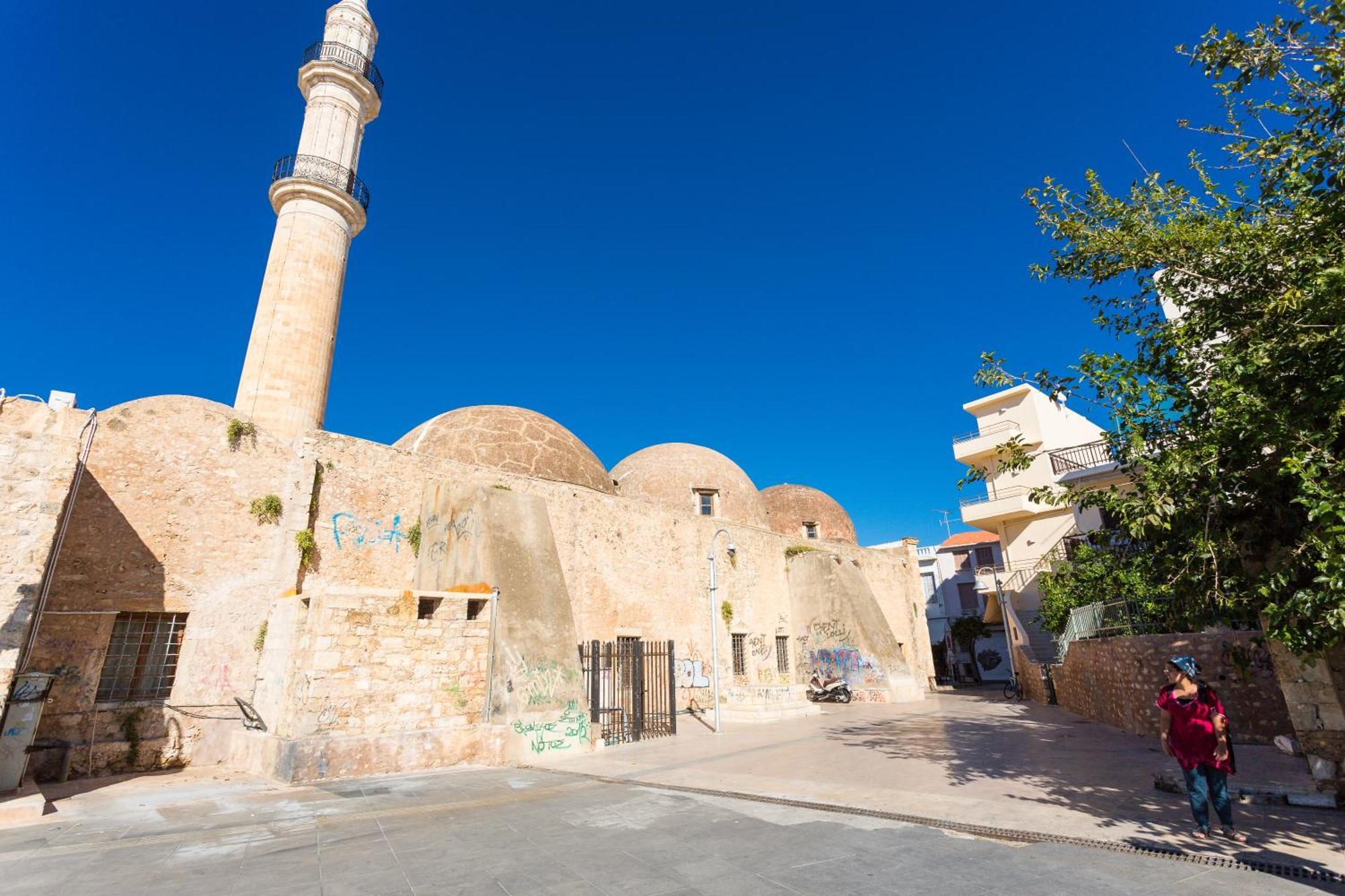 ريثيمنو Polyxenia Suites المظهر الخارجي الصورة