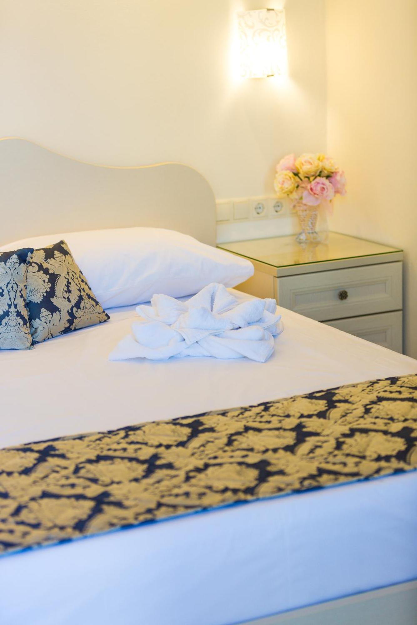 ريثيمنو Polyxenia Suites المظهر الخارجي الصورة